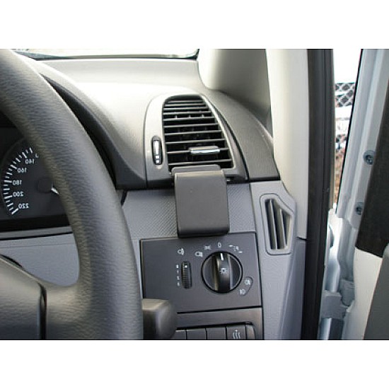 Mercedes V-Class, Vito, Viano Brodit ProClip Mounting Bracket - Right mount (603997) Mercedes V-Class, Vito, Viano Brodit ProClip Mounting Bracket - Right mount (603997)