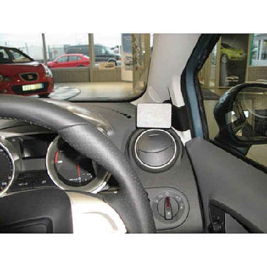 Seat Ibiza Brodit ProClip Mounting Bracket - Right mount (604272)