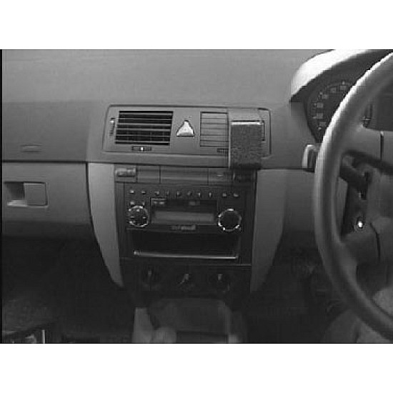 Skoda Fabia Brodit ProClip Mounting Bracket - Center mount (652803)