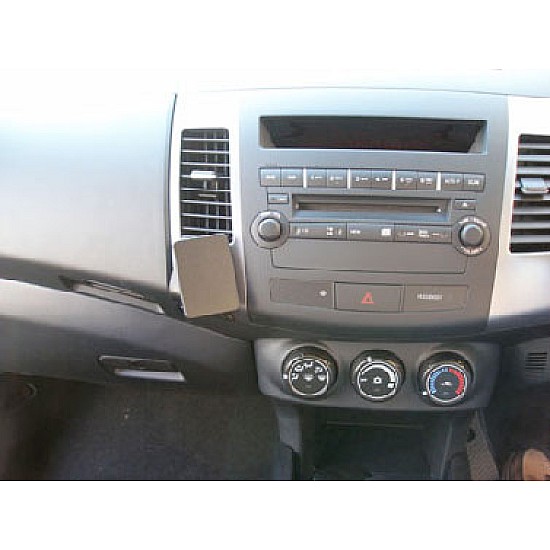 Mitsubishi Outlander Brodit ProClip Mounting Bracket - Angled mount (654001)