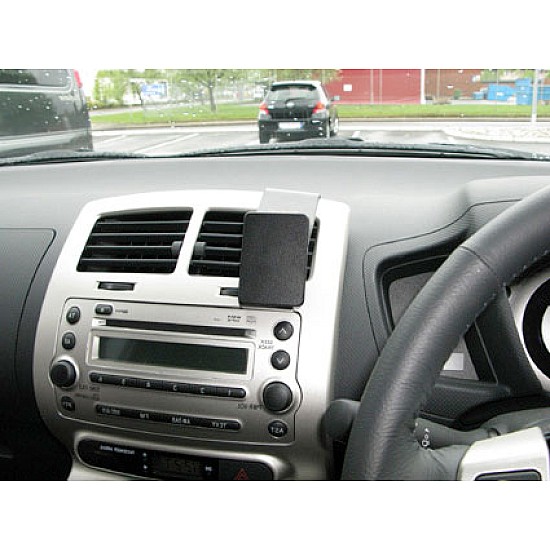 Toyota Urban Cruiser Brodit ProClip Mounting Bracket - Center mount (654111)