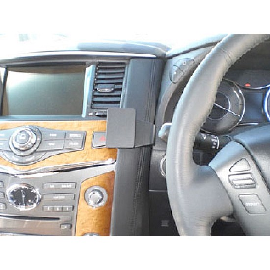Nissan Patrol Brodit ProClip Mounting Bracket - Center mount (654535)