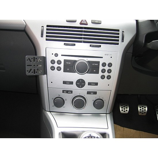 Dashmount 71102 Upper Console Mounting Bracket Vauxhall Astra H 2004 - 2009