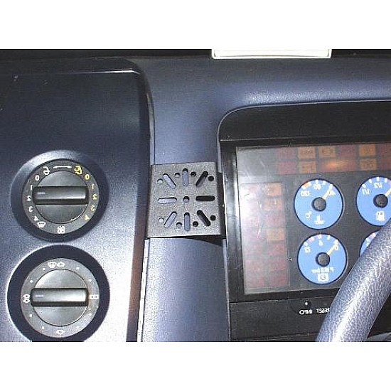 Dashmount 71432 Upper Console Mounting Bracket Mercedes Atego Upto 2004 Dashmount 71432 Upper Console Mounting Bracket Mercedes Atego Upto 2004