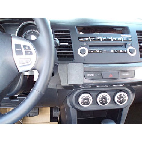 Mitsubishi Lancer Brodit ProClip Mounting Bracket - Center mount (854051)