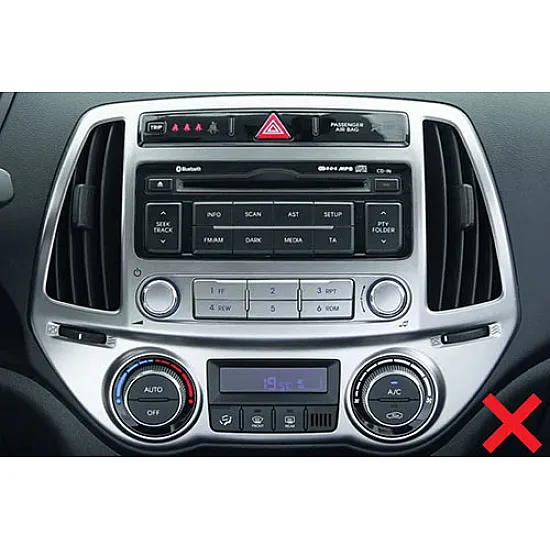Hyundai i20 (2012-2014) Double DIN Car Stereo Fitting Kit (MANUAL AIR CON CONTROLS)