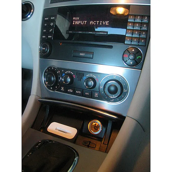 Mercedes C-Class (W203) SPEC.DOCK iPOD / iPHONE LIGHTNING DOCK MRCW203V2ILHT