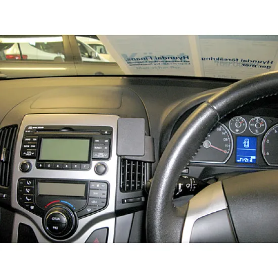 Hyundai i30 Brodit ProClip Mounting Bracket - Center mount (654089) Hyundai i30 Brodit ProClip Mounting Bracket - Center mount (654089)