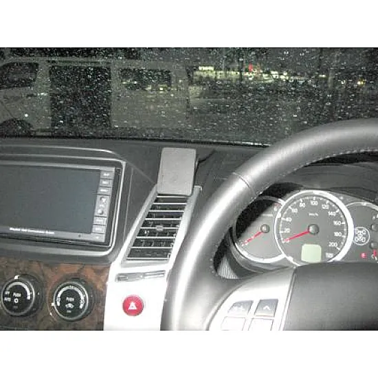 Mitsubishi Challanger Brodit ProClip Mounting Bracket - Center mount (654478) Mitsubishi Challanger Brodit ProClip Mounting Bracket - Center mount (654478)