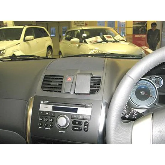 Suzuki SX4 Brodit ProClip Mounting Bracket - Center mount (654569) Suzuki SX4 Brodit ProClip Mounting Bracket - Center mount (654569)