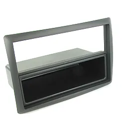 Connects2 Single DIN Stereo Fascia Adapter For Renault - CT24RT06