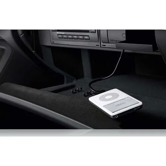 Audi AMI Music Interface RNS-E Retrofit - Audi A3 8P Audi AMI Music Interface RNS-E Retrofit - Audi A3 8P