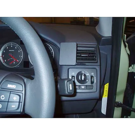 Volvo C30, C70, S40, V50 Brodit ProClip Mounting Bracket - Right mount (603501) Volvo C30, C70, S40, V50 Brodit ProClip Mounting Bracket - Right mount (603501)