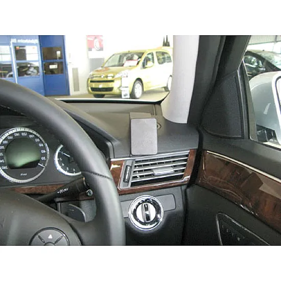 Mercedes E-Class Brodit ProClip Mounting Bracket - Right mount (604332) Mercedes E-Class Brodit ProClip Mounting Bracket - Right mount (604332)