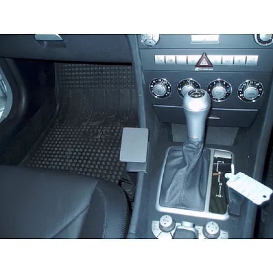 Mercedes SLK-Class Brodit ProClip Mounting Bracket - Console mount (633482) Mercedes SLK-Class Brodit ProClip Mounting Bracket - Console mount (633482)