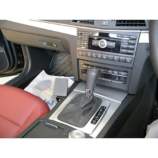 Mercedes E-Class Brodit ProClip Mounting Bracket - Console mount (634461) Mercedes E-Class Brodit ProClip Mounting Bracket - Console mount (634461)