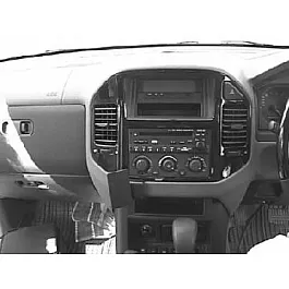 Mitsubishi Shogun Brodit ProClip Mounting Bracket - Angled mount (652816)