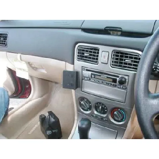 Subaru Forester Brodit ProClip Mounting Bracket - Angled mount (653119) Subaru Forester Brodit ProClip Mounting Bracket - Angled mount (653119)
