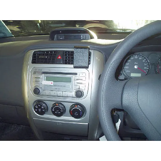Suzuki Aerio, Liana Brodit ProClip Mounting Bracket - Center mount (653405)