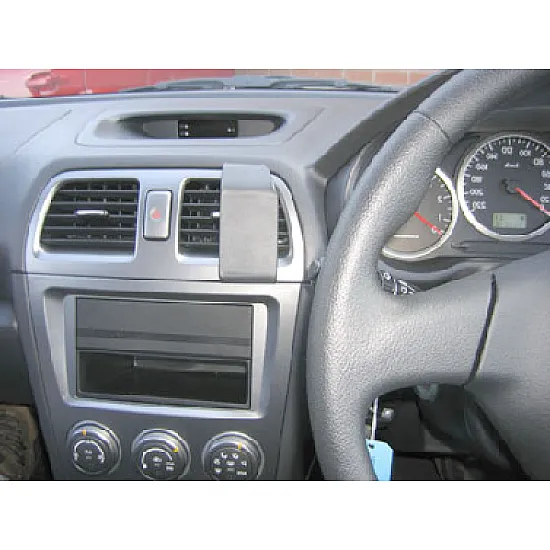Subaru Impreza Brodit ProClip Mounting Bracket - Center mount (653615) Subaru Impreza Brodit ProClip Mounting Bracket - Center mount (653615)