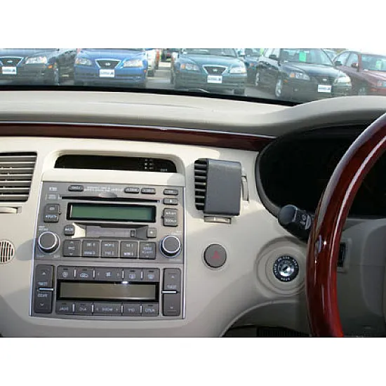 Hyundai Grandeur Brodit ProClip Mounting Bracket - Center mount (653826)
