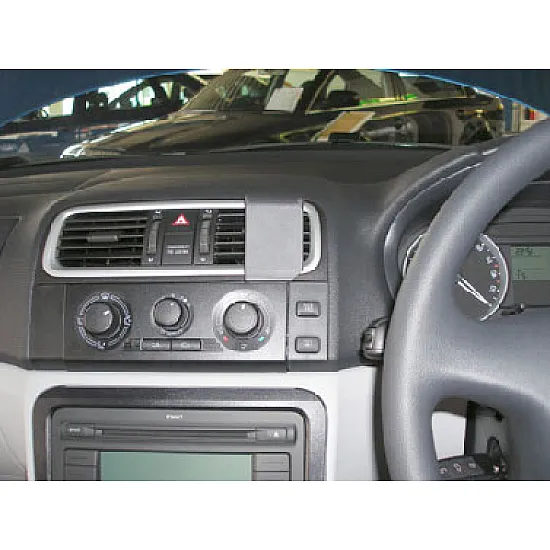 Skoda Fabia, Roomster Brodit ProClip Mounting Bracket - Center mount (653948) Skoda Fabia, Roomster Brodit ProClip Mounting Bracket - Center mount (653948)