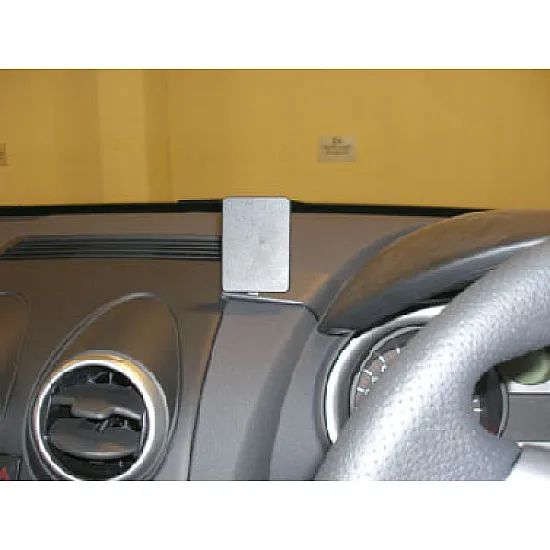 Nissan Qashqai Brodit ProClip Mounting Bracket - Center mount (653965)