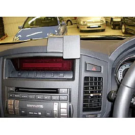 Mitsubishi Shogun Brodit ProClip Mounting Bracket - Center mount (653981)