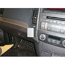 Mitsubishi Shogun Brodit ProClip Mounting Bracket - Angled mount (653982)