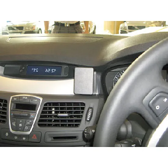 Renault Laguna Brodit ProClip Mounting Bracket - Center mount (654132) Renault Laguna Brodit ProClip Mounting Bracket - Center mount (654132)