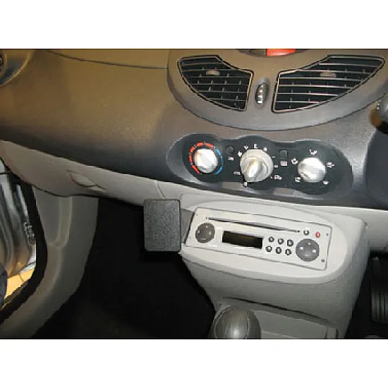 Renault Twingo Brodit ProClip Mounting Bracket - Angled mount (654208) Renault Twingo Brodit ProClip Mounting Bracket - Angled mount (654208)