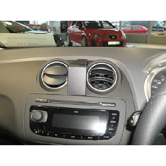 Seat Ibiza Brodit ProClip Mounting Bracket - Center mount (654271) Seat Ibiza Brodit ProClip Mounting Bracket - Center mount (654271)