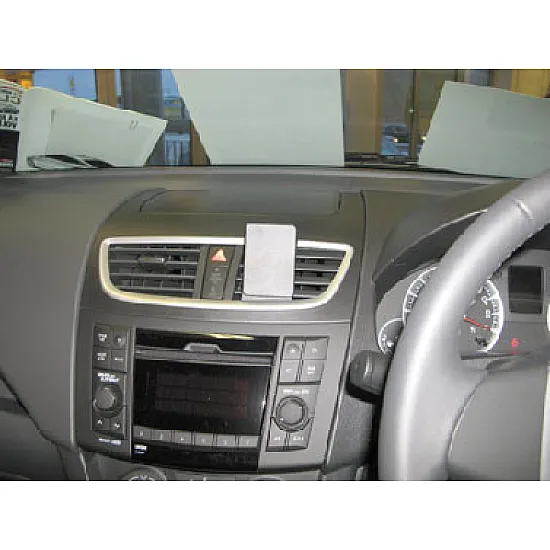 Suzuki Swift Brodit ProClip Mounting Bracket - Center mount (654567) Suzuki Swift Brodit ProClip Mounting Bracket - Center mount (654567)