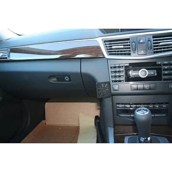 Dashmount 711340 Upper Console Mounting Bracket Mercedes E-Class W212 / W206 COUPE 2009 > Dashmount 711340 Upper Console Mounting Bracket Mercedes E-Class W212 / W206 COUPE 2009 >