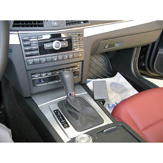 Mercedes E-Class Brodit ProClip Mounting Bracket - Console mount (834461) Mercedes E-Class Brodit ProClip Mounting Bracket - Console mount (834461)