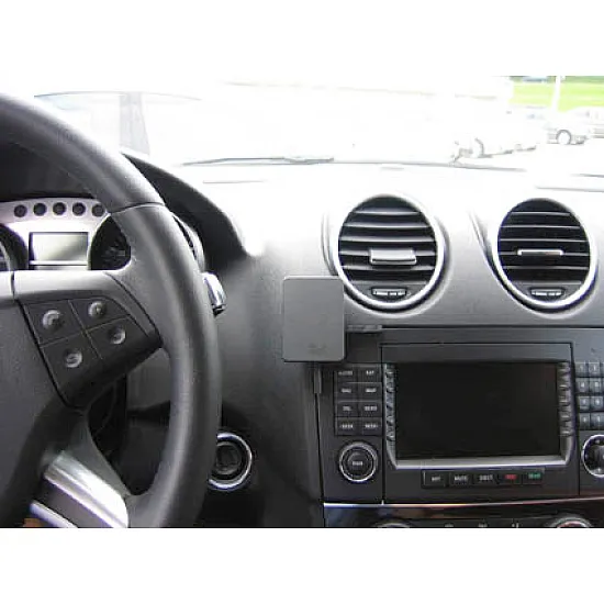 Mercedes M-Class, ML Brodit ProClip Mounting Bracket - Center mount (853622) Mercedes M-Class, ML Brodit ProClip Mounting Bracket - Center mount (853622)