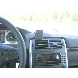 Mercedes B-Class Brodit ProClip Mounting Bracket - Center mount (853660)