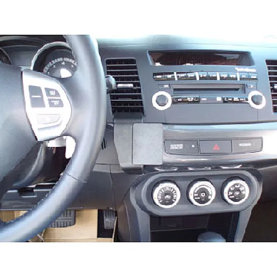 Mitsubishi Lancer Brodit ProClip Mounting Bracket - Center mount (854051)