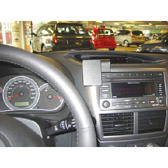 Subaru Forester, Impreza Brodit ProClip Mounting Bracket - Center mount (854082)