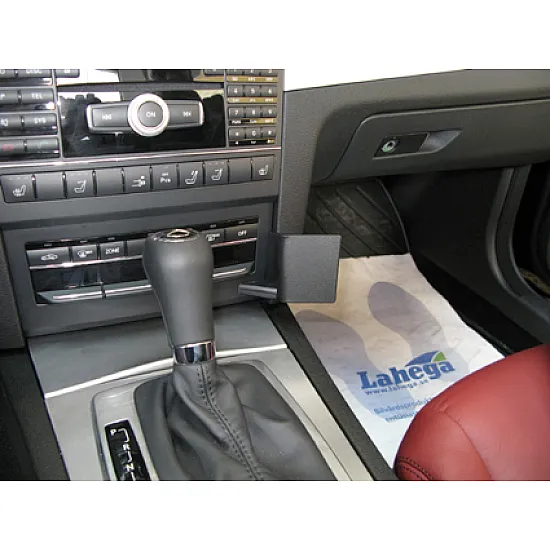 Mercedes E-Class Brodit ProClip Mounting Bracket - Angled mount (854460) Mercedes E-Class Brodit ProClip Mounting Bracket - Angled mount (854460)