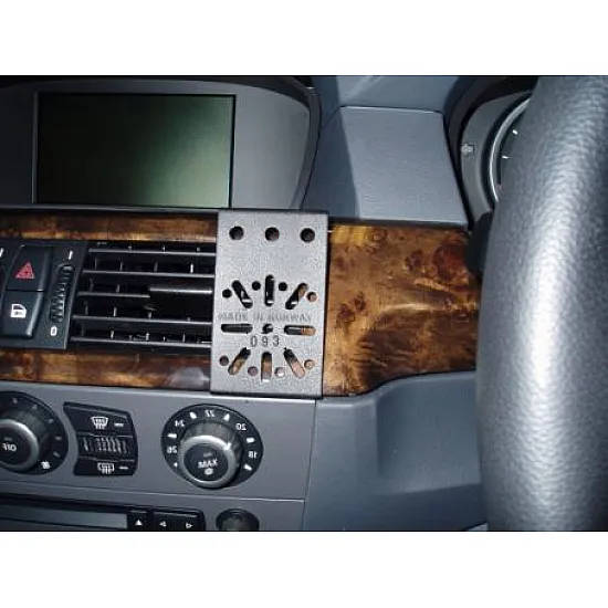 Dashmount 71093 Upper Console Mounting Bracket BMW 5-Series E60/61 2004 > Dashmount 71093 Upper Console Mounting Bracket BMW 5-Series E60/61 2004 >
