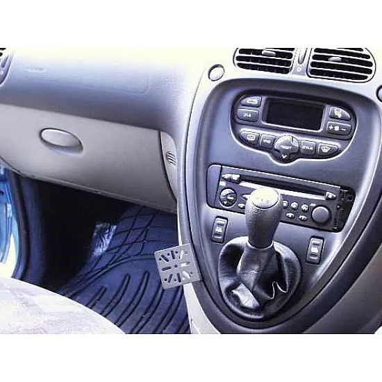 Dashmount 71376 Upper Console Mounting Bracket Xsara Picasso 2000-2003 Dashmount 71376 Upper Console Mounting Bracket Xsara Picasso 2000-2003