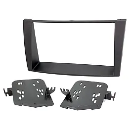 Connects2 Double DIN Stereo Fascia Plate For Hyundai - CT23HY08