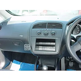 Dashmount 71076 Upper Console Mounting Bracket Seat Altea Single DIN radio Up to 2006 Dashmount 71076 Upper Console Mounting Bracket Seat Altea Single DIN radio Up to 2006