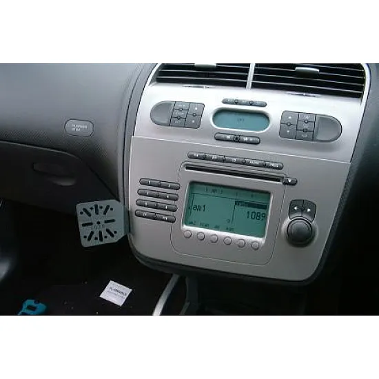 Dashmount 71076tdd Upper Console Mounting Bracket Seat Toledo Double DIN radio Up to 2005 Dashmount 71076tdd Upper Console Mounting Bracket Seat Toledo Double DIN radio Up to 2005