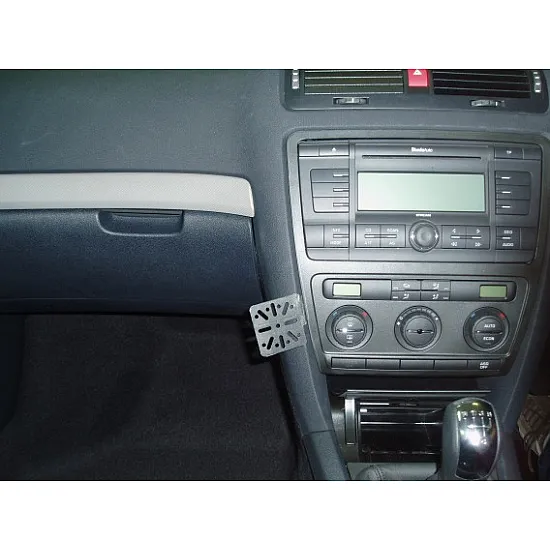 Dashmount 71075 Upper Console Mounting Bracket Skoda Octavia 2004 - 2008 Dashmount 71075 Upper Console Mounting Bracket Skoda Octavia 2004 - 2008