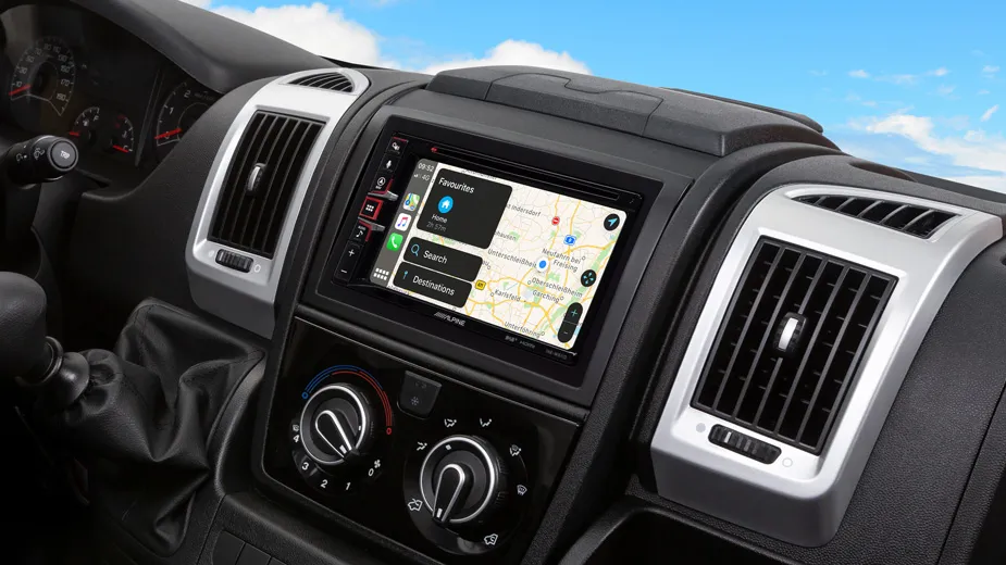 Alpine INE-W611DC CD/DVD drive DAB+ digital radio, Apple CarPlay and Android Auto