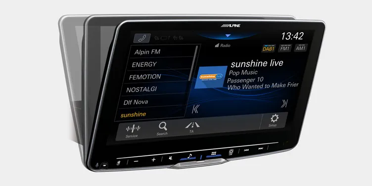 Alpine iLX-F905DU Freely Adjustable Display Angle