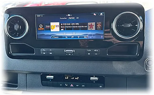 Mercedes Benz MBUX System - 10"