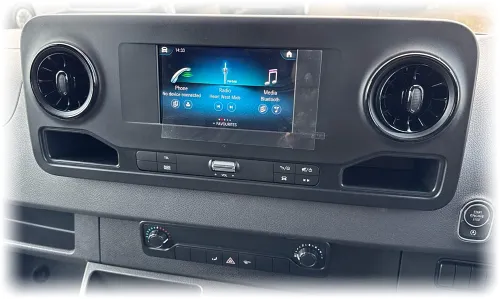 Mercedes Benz MBUX System - 7"